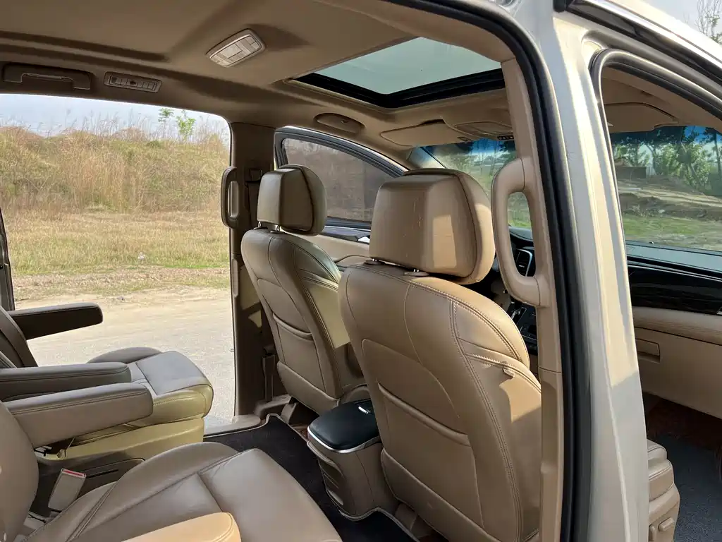 Buick GL8 2018 ES 28T Luxury Edition China VI