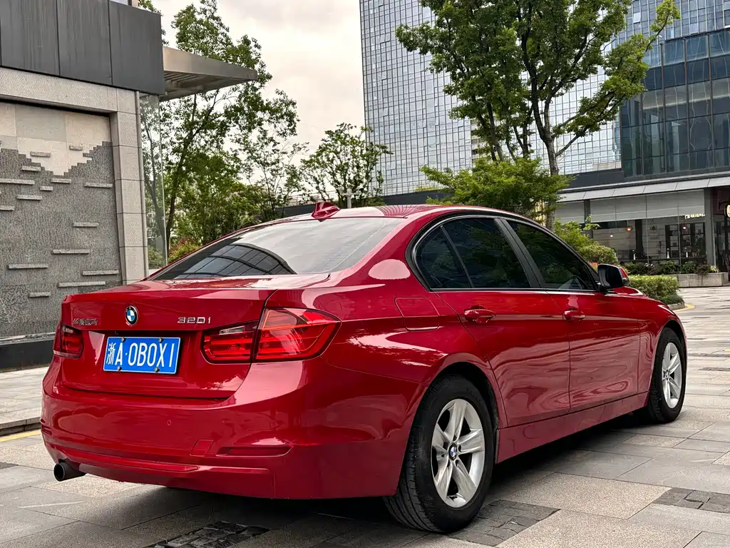 BMW 3 Series 2014 320i Fashion Edition