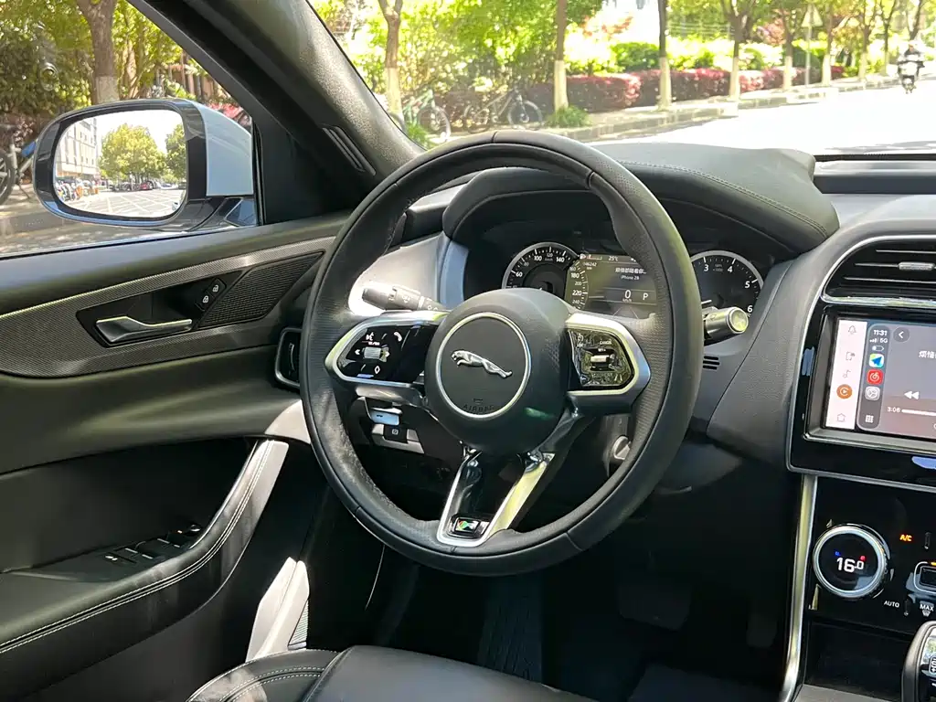 Jaguar XEL 2022 2.0T 200PS R-DYNAMIC Youth Sport Edition