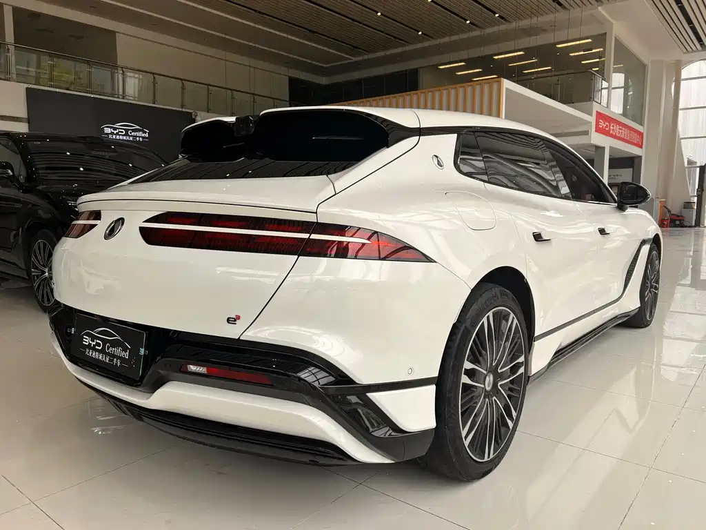 Denza Z9GT 2024 1100 AWD Ultra Edition