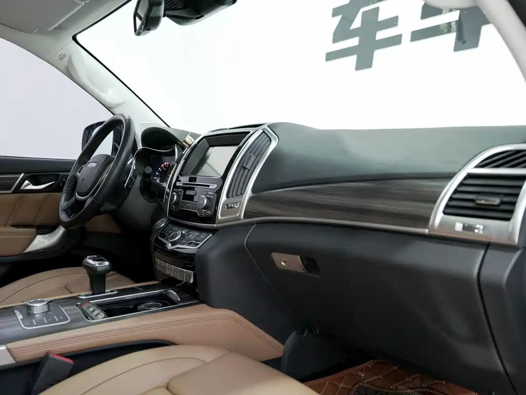 Haval H9 2017 2.0T Gasoline 4WD Premium 5-Seater