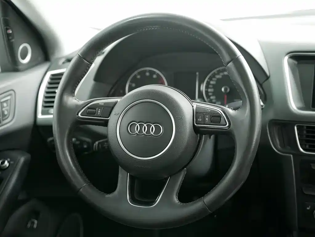 Audi Q5 2015 40 TFSI Comfort