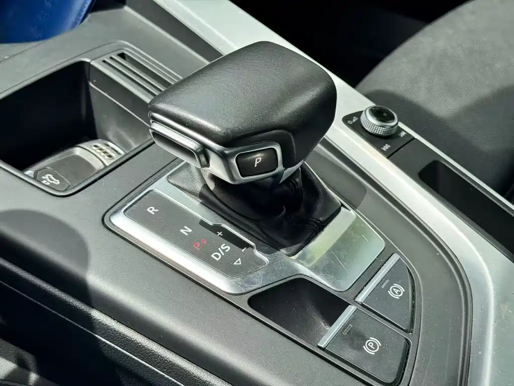 Audi A4L 2020 40 TFSI Fashion Dynamic Model