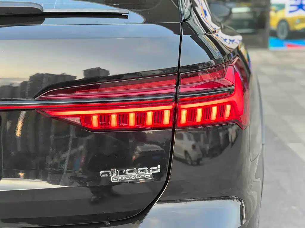 Audi A6 Import 2020 allroad quattro Explorer 55 TFSI Premium Off-road Edition