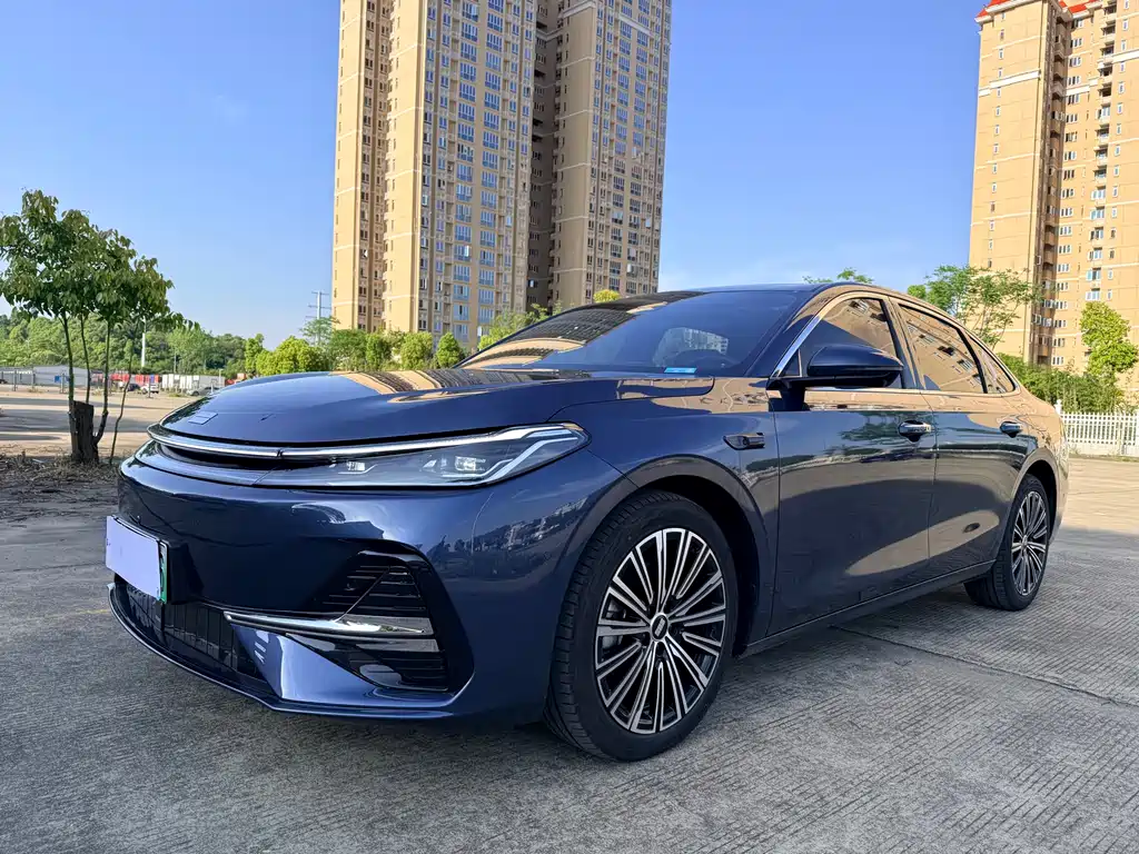 Geely Galaxy A7 2025 EM-i 150km Starship Edition