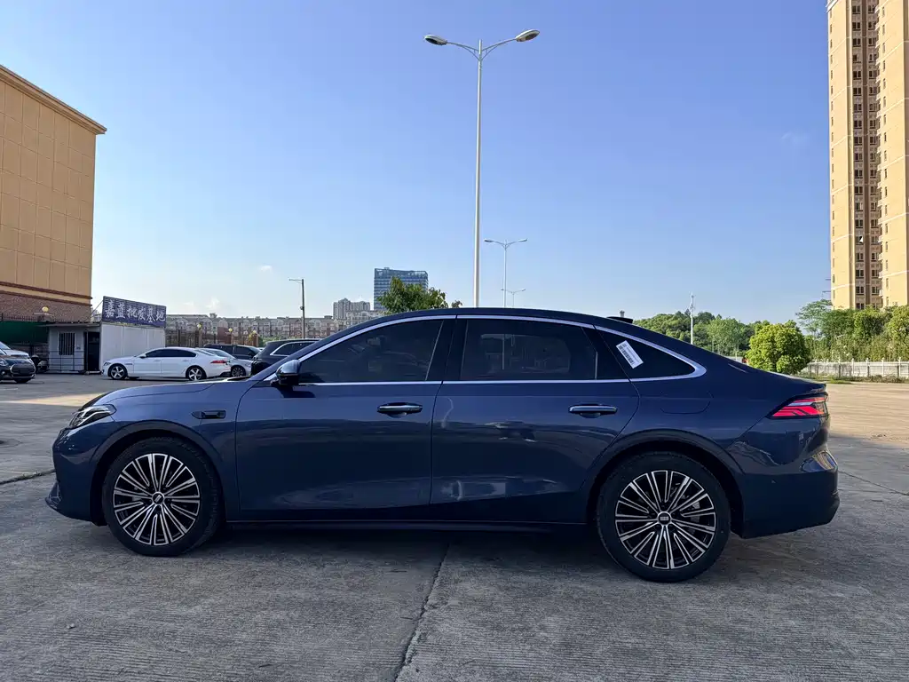 Geely Galaxy A7 2025 EM-i 150km Starship Edition