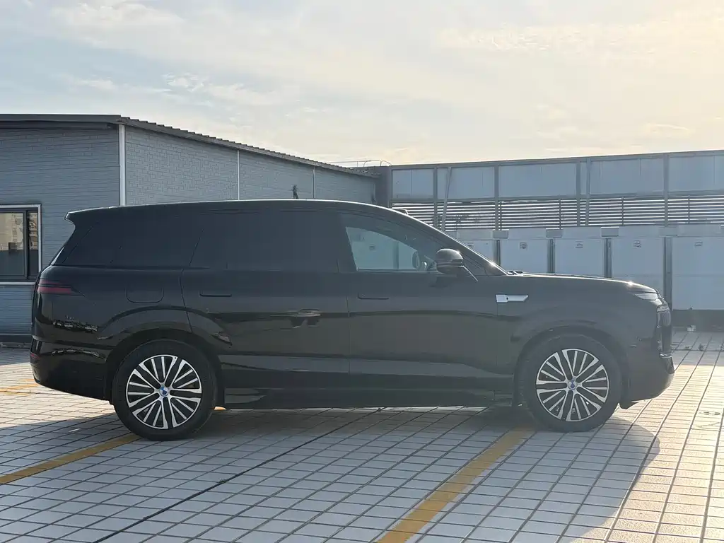 Denza N8L 2025 Premium