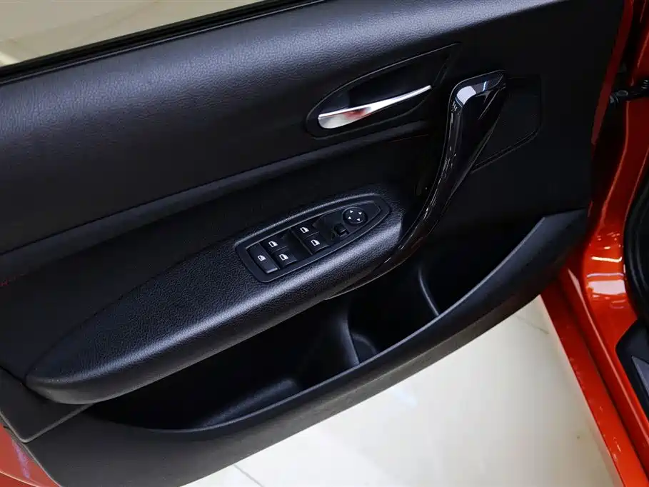 BMW 1 Series 2013 Facelift 118i Sport