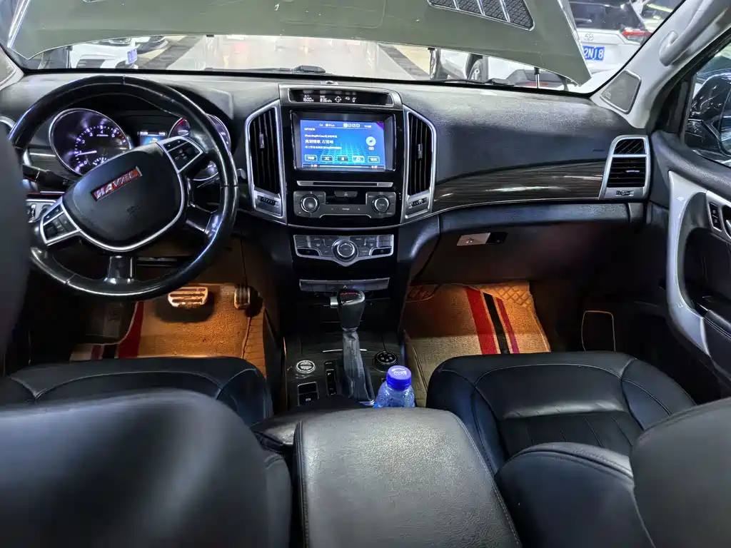 Haval H9 2015 2.0T AWD Luxury Edition 7-Seater