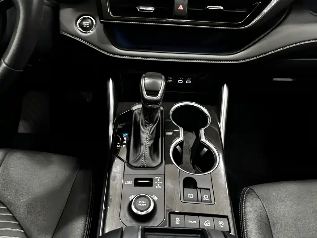 Crown Kluger 2022 2.0T AWD Sport Edition