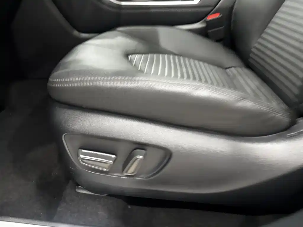 Crown Kluger 2022 2.0T AWD Sport Edition