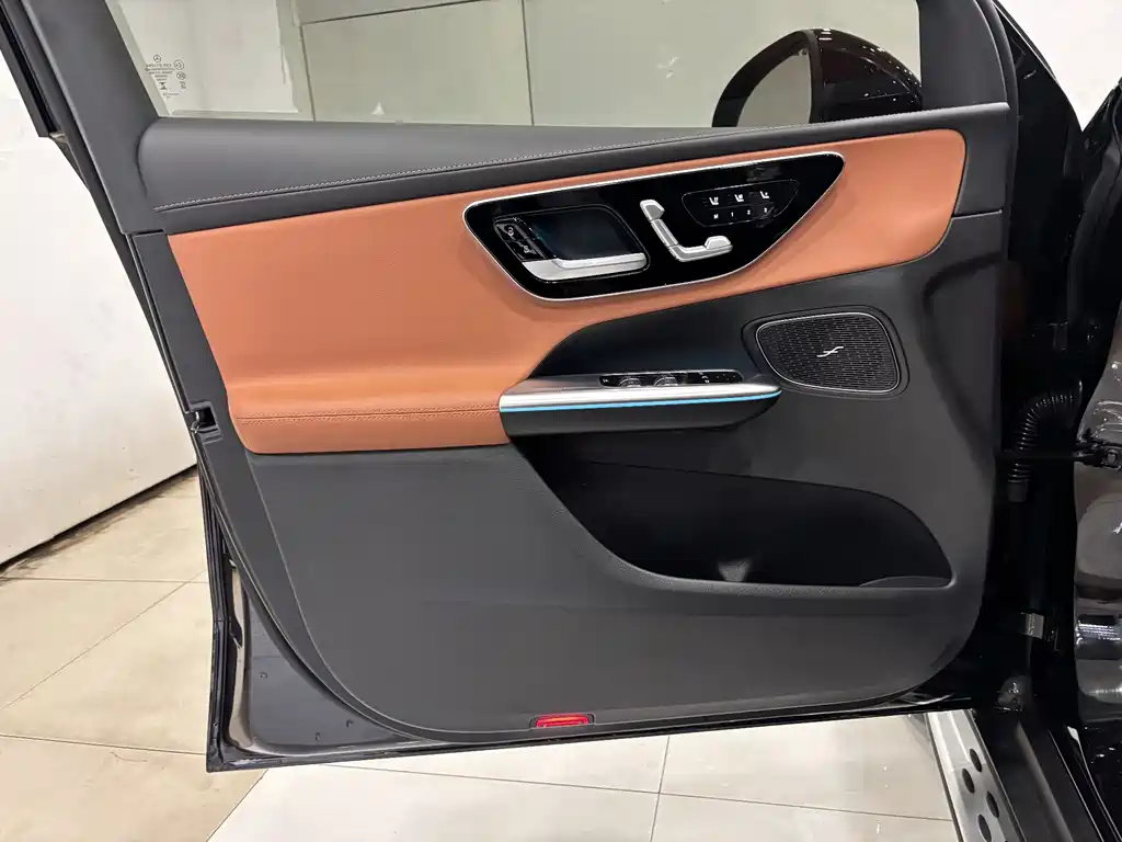 Mercedes-Benz GLC 2025 Facelift GLC 300 L 4MATIC Dynamic Edition 5-seat