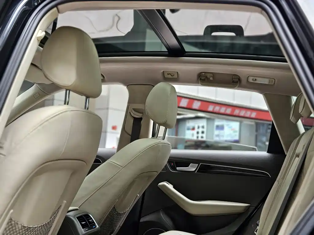 Audi Q5 2011 2.0 TFSI Comfort