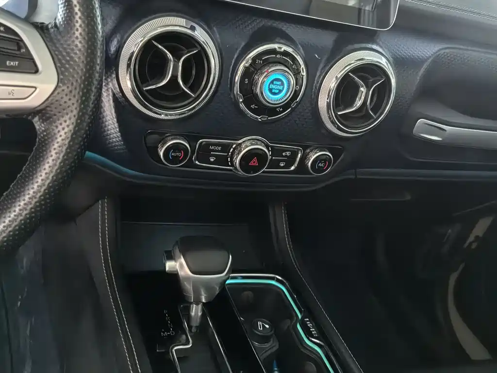 Beijing Off-Road BJ40 2019 2.3T Automatic AWD Huanta Champion Edition China VI