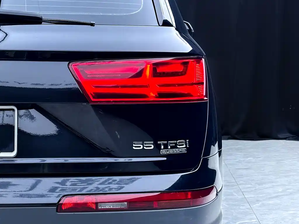 Audi Q7 2016 3.0T US Spec