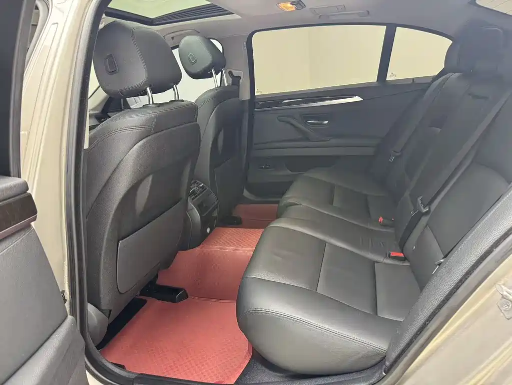 BMW 5 Series 2013 525Li Leading Edition