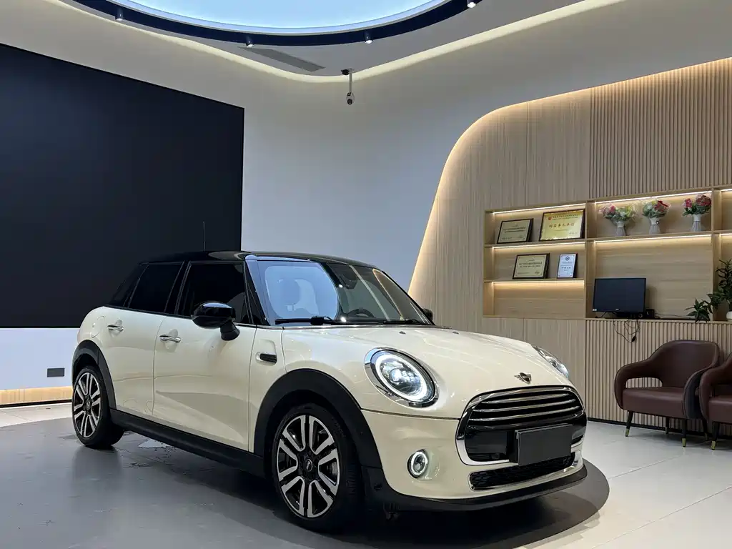 MINI Cooper 2019 1.5T Artist 5-Door