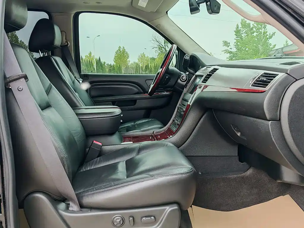 Cadillac ESCALADE 2010 6.0 Hybrid