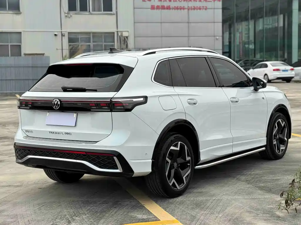 Volkswagen Tiguan L 2024 PRO 330TSI FWD Smart Lead Edition