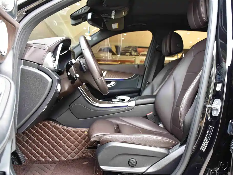 Mercedes-Benz GLC 300 4MATIC Sport 2018