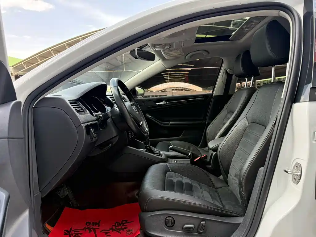 Sagitar 2018 280TSI DSG Luxury