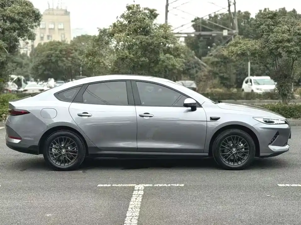 BYD Qin Plus EV 500KM Luxury Edition 2021