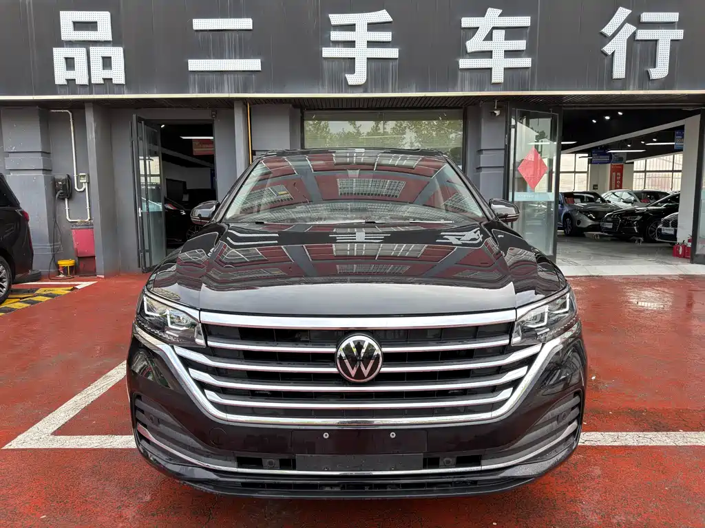 Viloran 2024 330TSI Business Edition