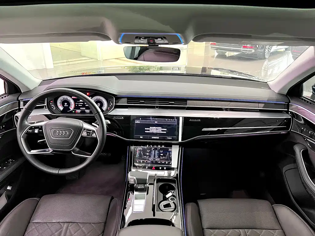 Audi A8L 2024 50 TFSI quattro Premium Selection