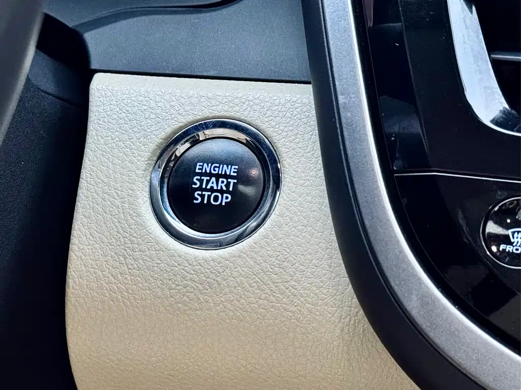 Camry 2021 2.5G Luxury Edition