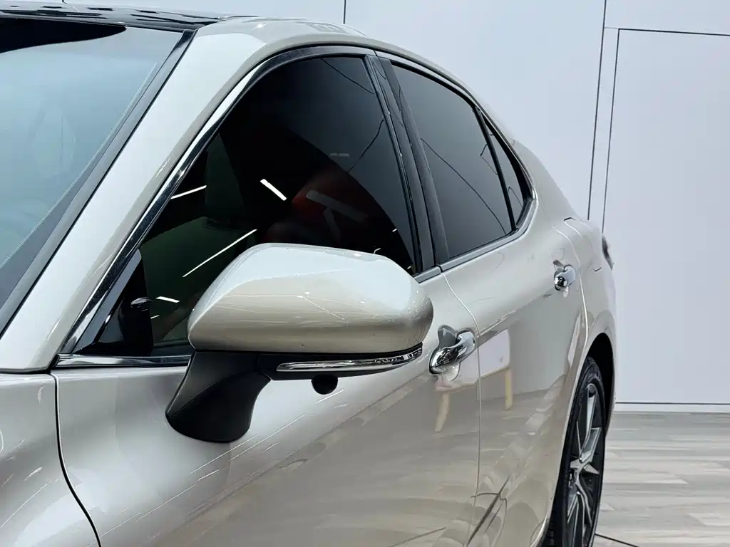 Camry 2021 2.5G Luxury Edition