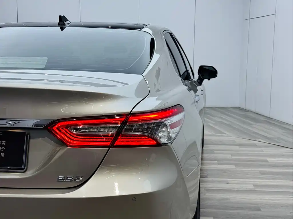 Camry 2021 2.5G Luxury Edition