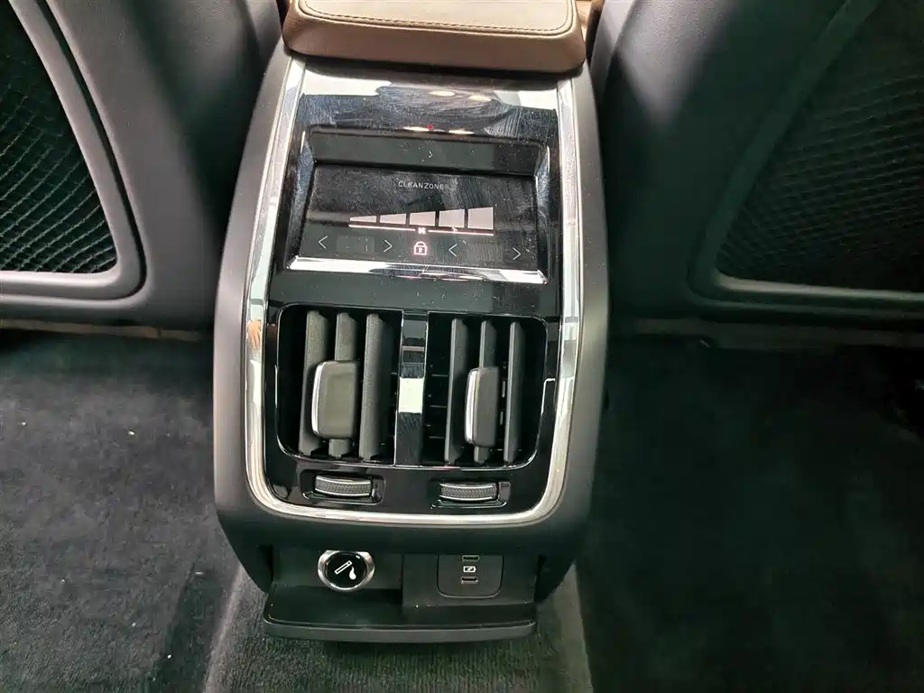 Volvo S90 2024 B5