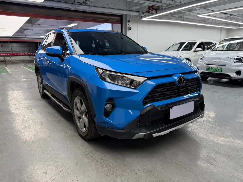 Toyota RAV4 2020 2.0L CVT 2WD Fashion Edition