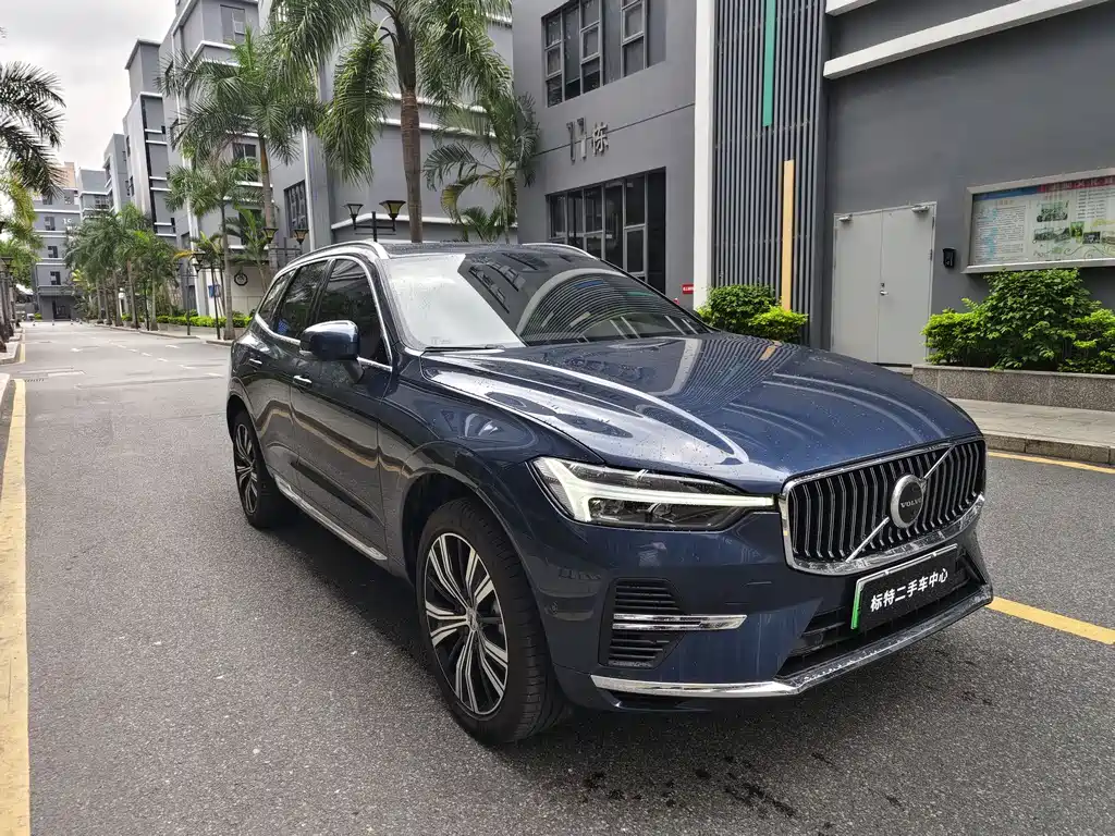 Volvo XC60 2023 T8 Plug-in Hybrid AWD Long Range Inscription