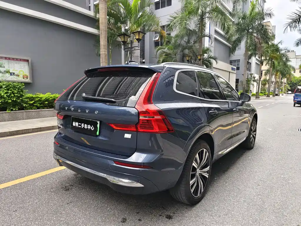 Volvo XC60 2023 T8 Plug-in Hybrid AWD Long Range Inscription