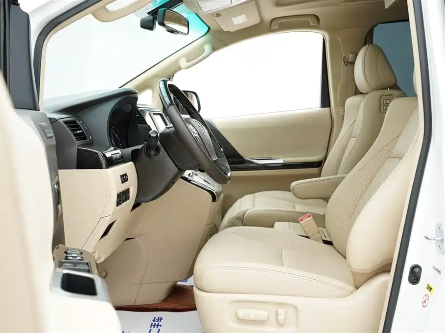 Alphard 2012 3.5L Luxury Edition