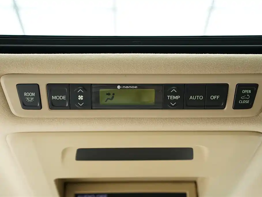 Alphard 2012 3.5L Luxury Edition