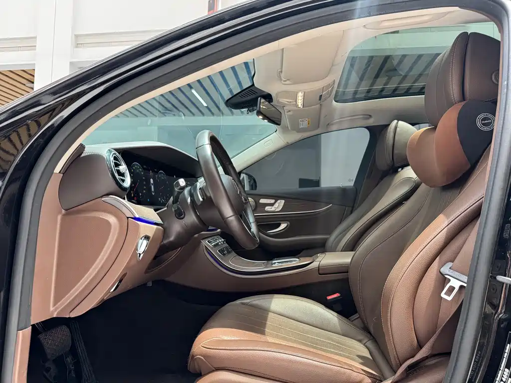 Mercedes-Benz E-Class 2023 E 300 L Fashion Edition