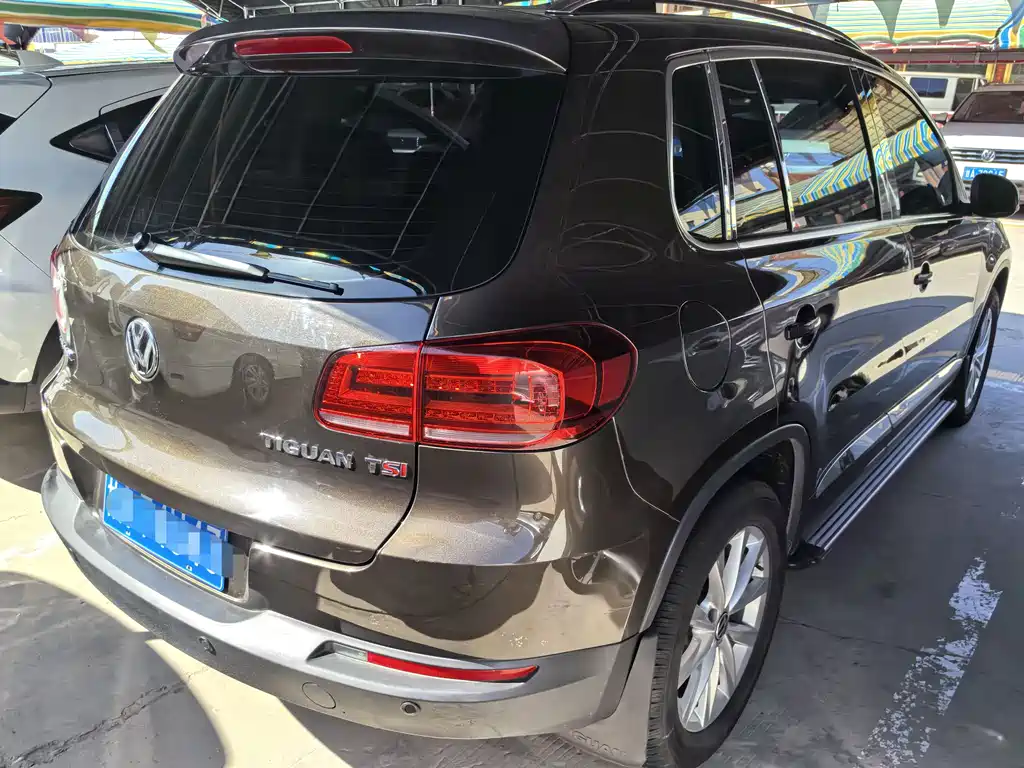 Tiguan 2015 1.8TSI Automatic FWD Comfort Edition