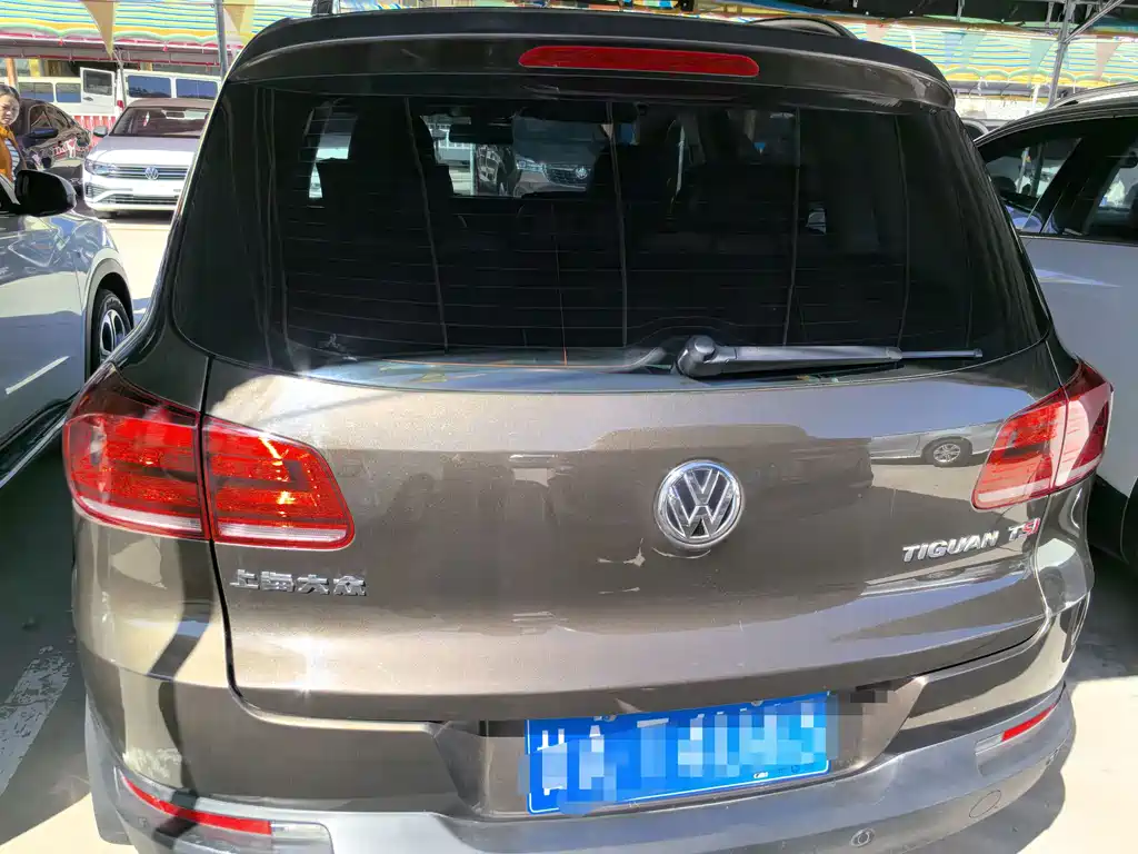 Tiguan 2015 1.8TSI Automatic FWD Comfort Edition