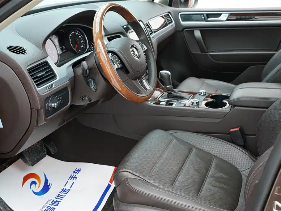 Volkswagen Touareg 2011 3.0 TSI Luxury