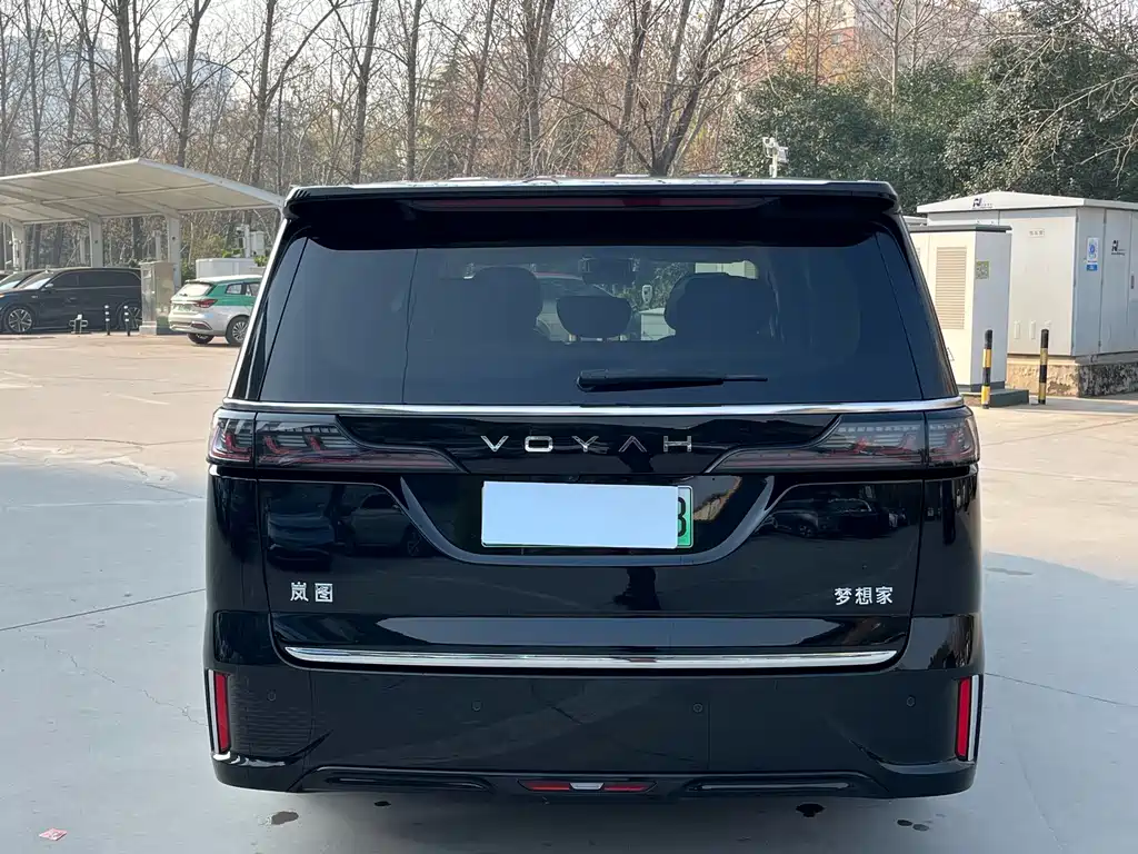 Voyah Dreamer 2025 PHEV AWD Flagship Kunpeng Edition