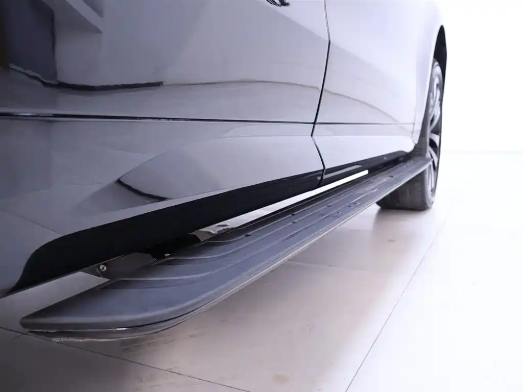 Range Rover Sport 2025 400PS Hidden Edge Special Edition