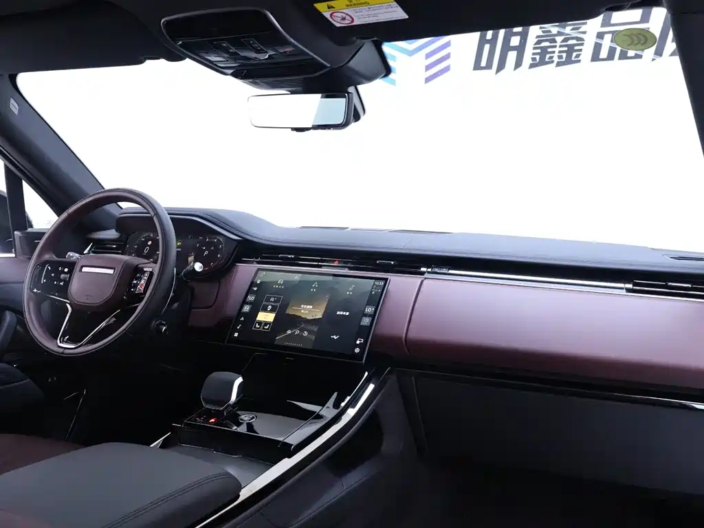 Range Rover Sport 2025 400PS Hidden Edge Special Edition