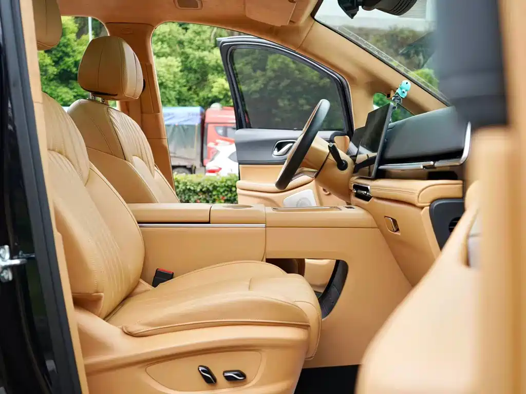 Voyah Dreamer 2025 PHEV AWD Flagship Qiankun Edition