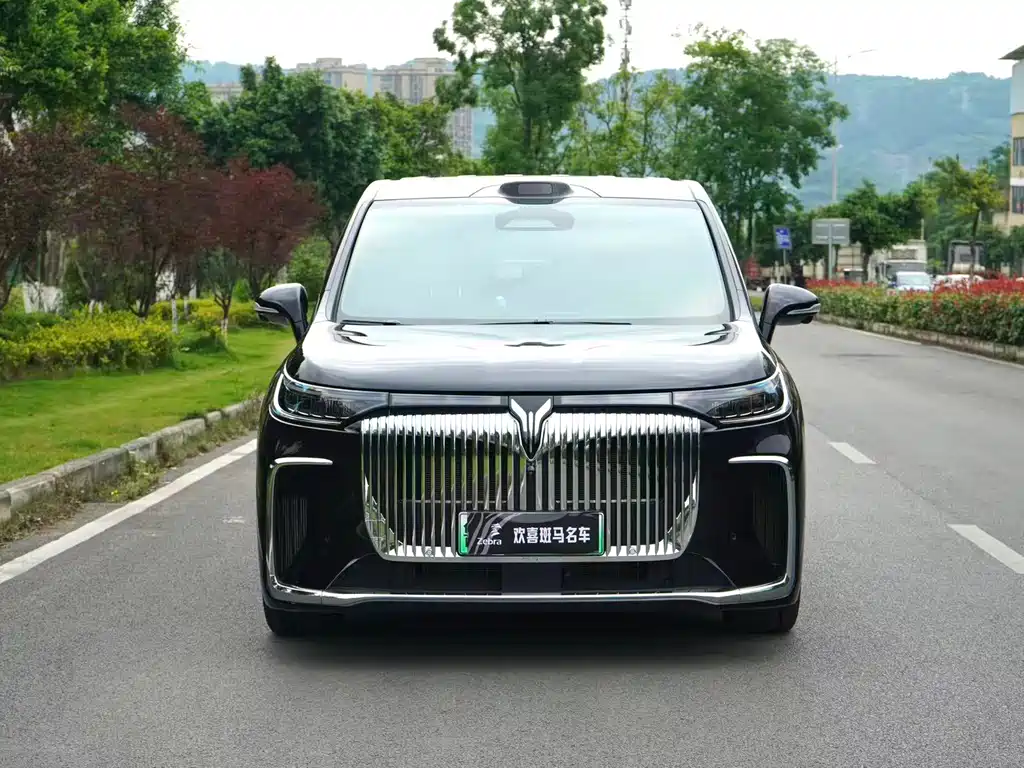 Voyah Dreamer 2025 PHEV AWD Flagship Qiankun Edition
