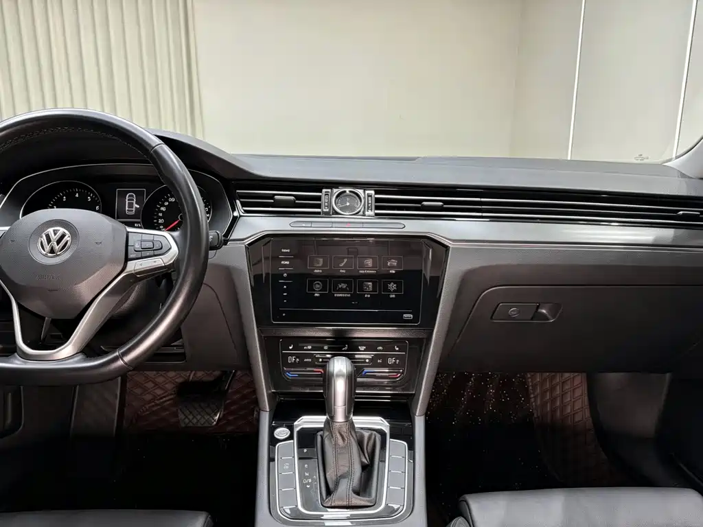 Magotan 2020 280TSI DSG Leading Edition