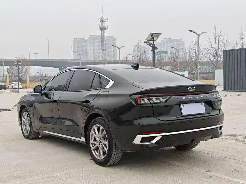 Ford Mondeo 2023 EcoBoost 245 Luxury Edition