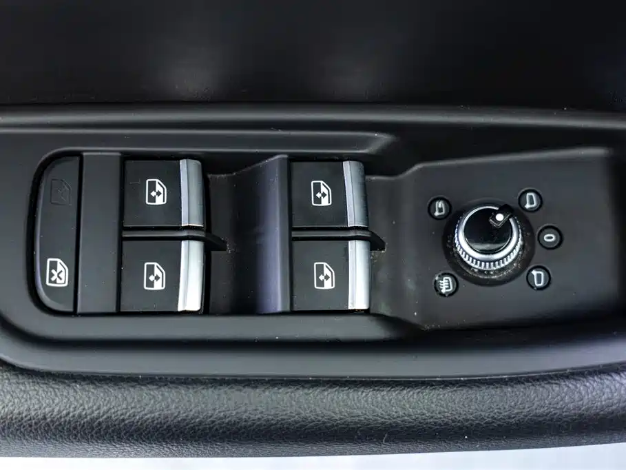 Audi A4L 2022 40 TFSI Fashion Dynamic Edition