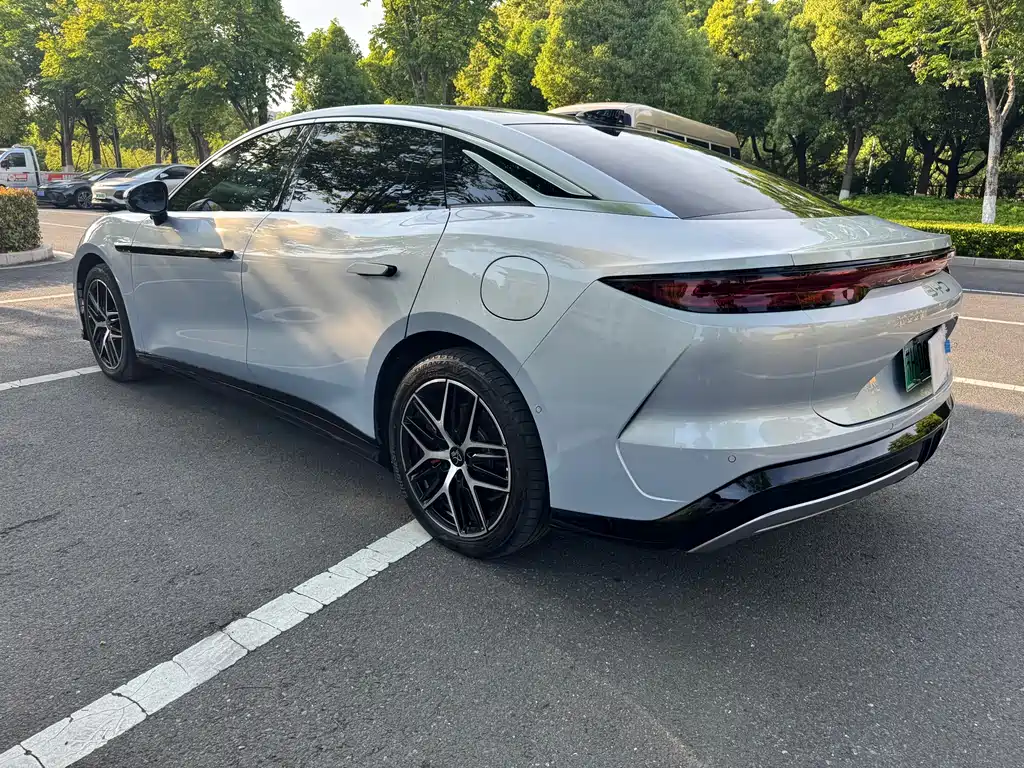 BYD Han L 2025 EV AWD LiDAR Flagship Edition